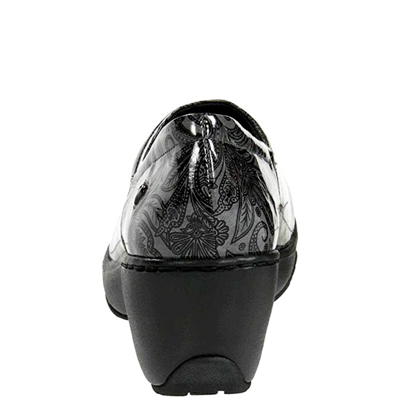 Nurse Mates BRYAR Pillow Top Clogs Black Dark Grey Paisley
Patent Size 10 Wide - Picture 4 of 16